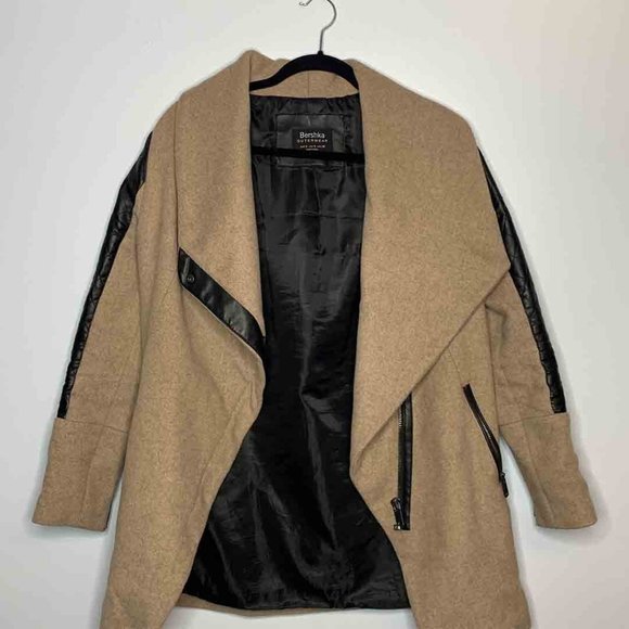 Bershka Beige Pea Coat  w/ Black Leather Trimming - Picture 1 of 2